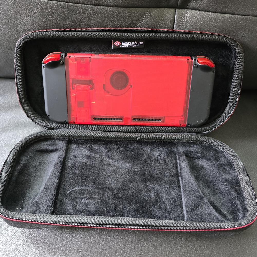 Nintendo Switch Custom Red Shell - Picture 4 of 5